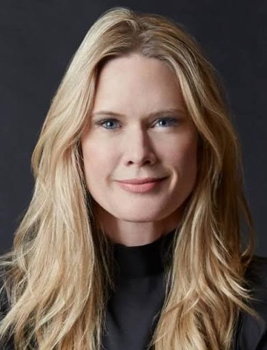 Stephanie March