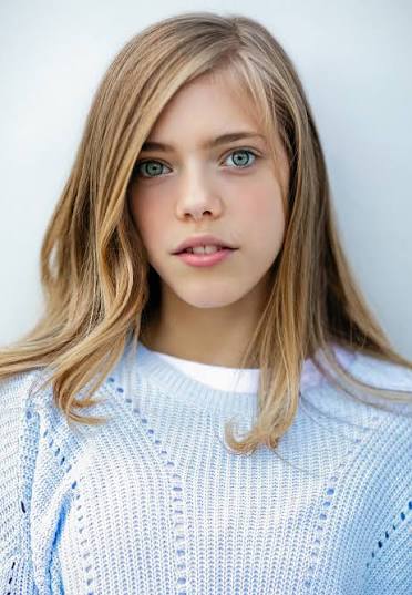 Elle McKinnon