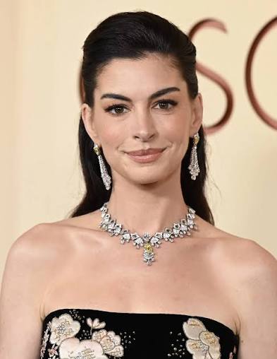 Anne Hathaway